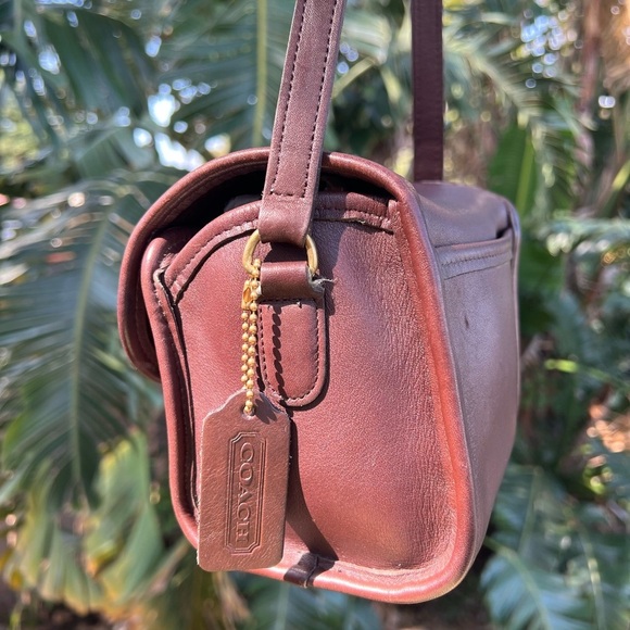 Vintage Coach Emmie Mahogany Brown Leather Crossbody Purse - Picture 5 of 15
